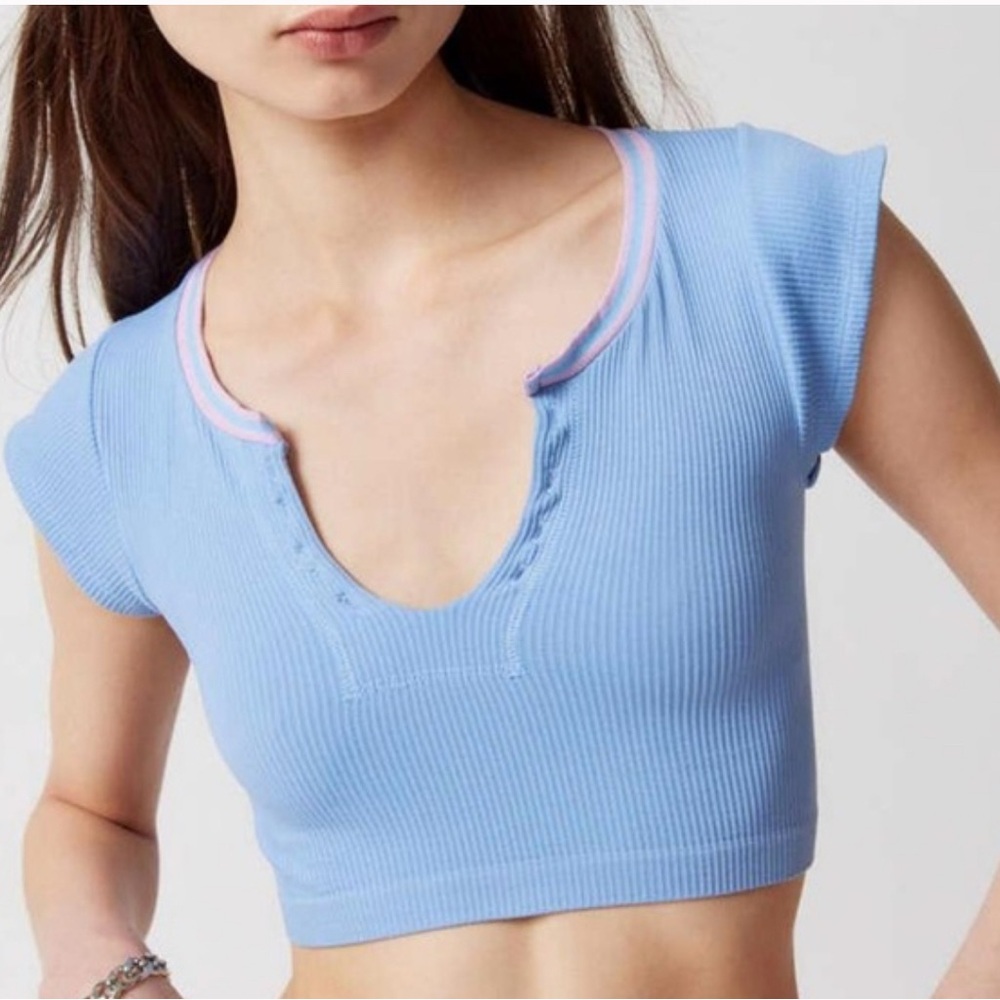 Urban Outfitters Go For Gold Seamless Crop Top- M/L